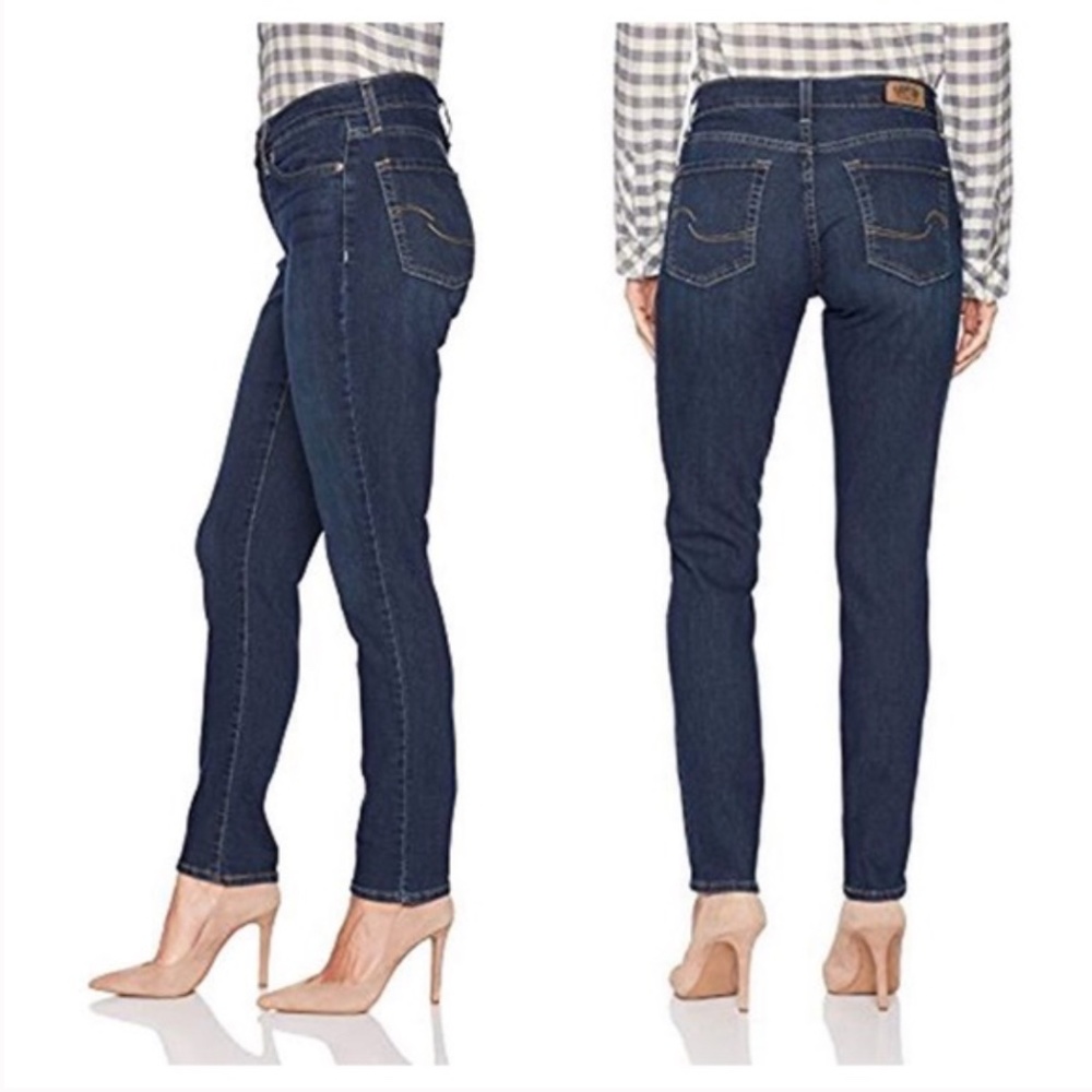 Levi's Curvy Dark Blue Skinny Jean